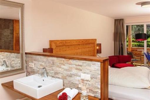 фото отеля Berghof Pension Hotel Pertisau