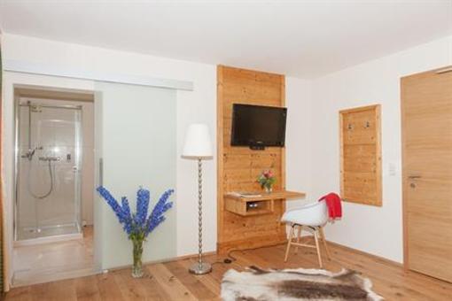 фото отеля Berghof Pension Hotel Pertisau