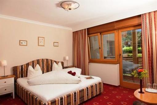 фото отеля Berghof Pension Hotel Pertisau