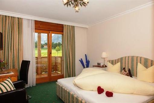 фото отеля Berghof Pension Hotel Pertisau