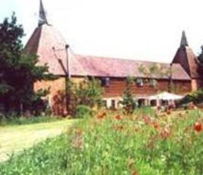 фото отеля Bishopsdale Oast Bed and Breakfast Biddenden