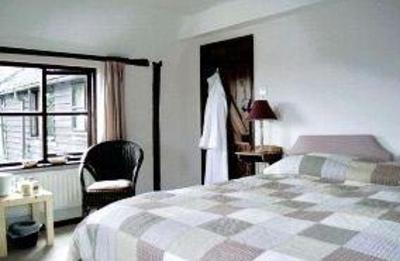 фото отеля Bishopsdale Oast Bed and Breakfast Biddenden