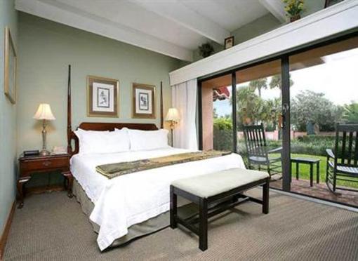 фото отеля The Inn Cocoa Beach