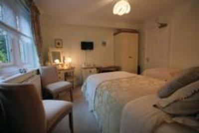 фото отеля Coombe House Bed and Breakfast