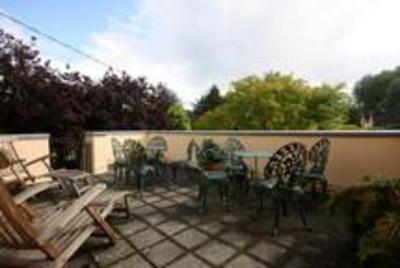 фото отеля Coombe House Bed and Breakfast
