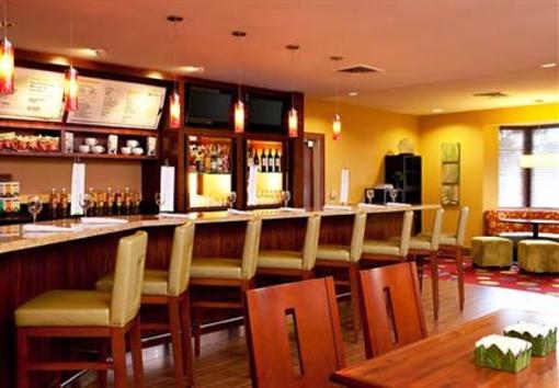фото отеля Courtyard by Marriott Cranbury South Brunswick