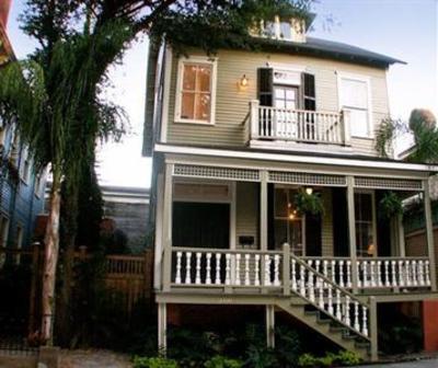 фото отеля Savannah Dream Vacations - 1006 Drayton Street