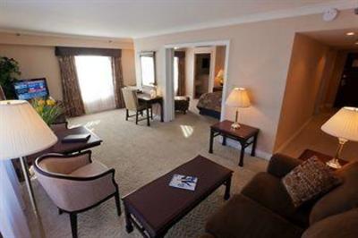 фото отеля Fredericton Inn
