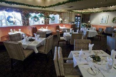 фото отеля Fredericton Inn