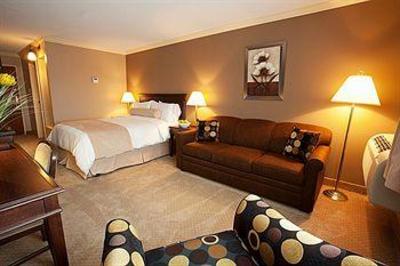фото отеля Fredericton Inn