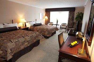фото отеля Fredericton Inn
