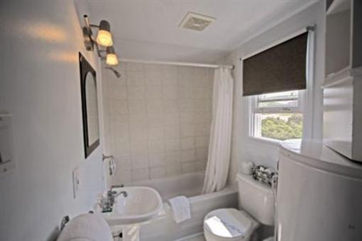фото отеля Motel Du Rocher Perce