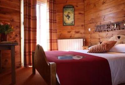 фото отеля L'Ecureuil Hotel Saint-Etienne-de-Tinee