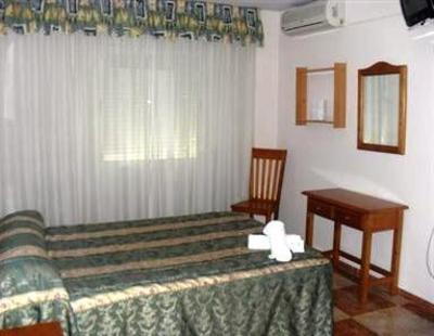 фото отеля Virgen del Rocio II Guest House Torremolinos