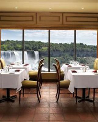 фото отеля Crowne Plaza Niagara Falls - Fallsview