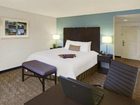 фото отеля Hampton Inn & Suites Yonkers