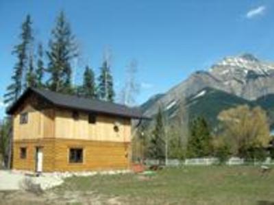 фото отеля Kicking Horse Kabins Golden (British Columbia)