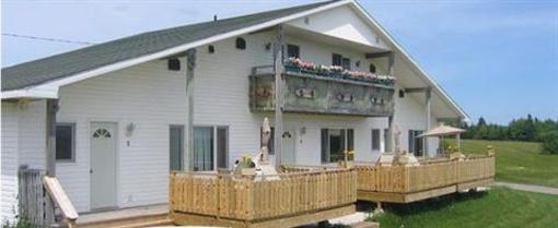 фото отеля Hunter's Mountain Chalets