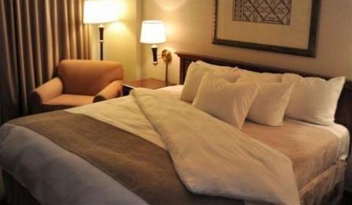 фото отеля Park Plaza Bloomington