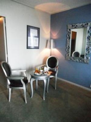фото отеля Adonis Hotel Avignon Sud