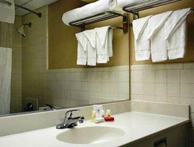 фото отеля Ramada Inn Yonkers