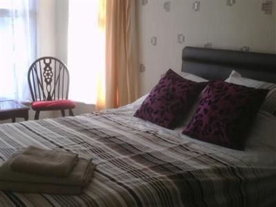 фото отеля Sandcastles Guest House