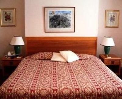фото отеля Cadogan Hotel Newmarket (England)