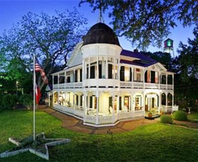 фото отеля Gruene Mansion Inn Bed & Breakfast