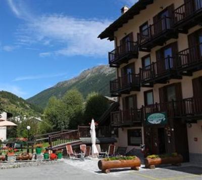 фото отеля Hotel Du Glacier La Thuile