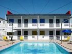 фото отеля Sea & Breeze Hotel Tybee Island