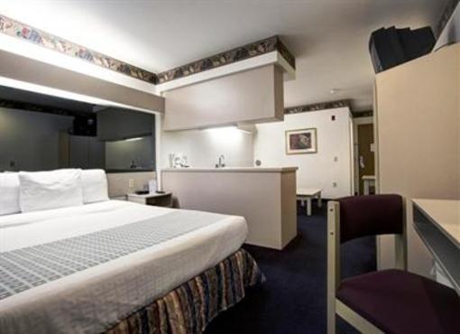 фото отеля Americas Best Value Inn Racine