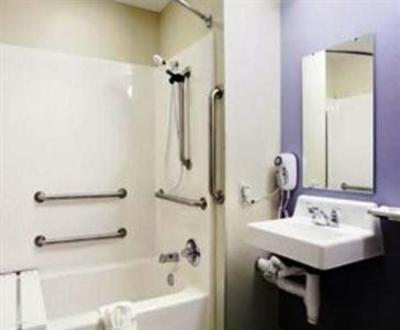 фото отеля Americas Best Value Inn Racine