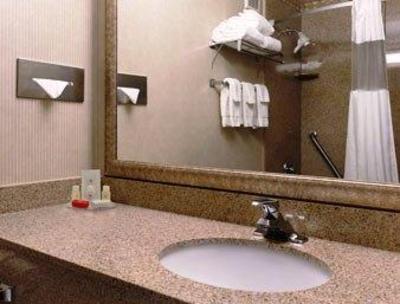фото отеля Ramada Newark / Wilmington