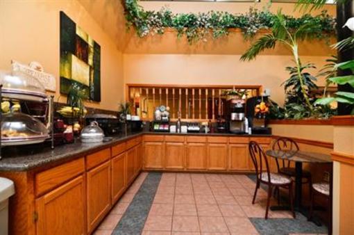 фото отеля Best Western Ridgeland Inn