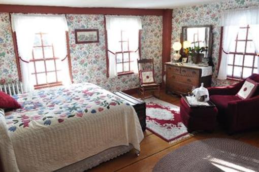 фото отеля Waldo Emerson Inn Bed and Breakfast