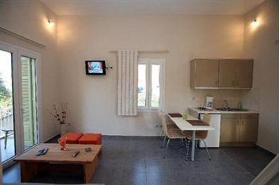 фото отеля Iro Suites
