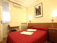 Hostal Aresol Madrid