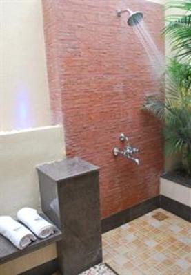 фото отеля Saket Plaza