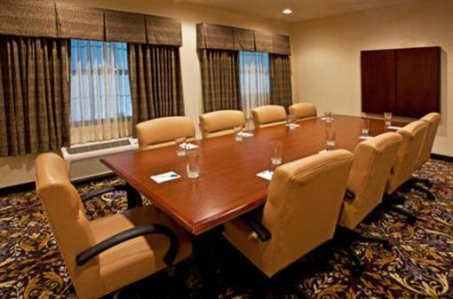 фото отеля Staybridge Suites Tampa East - Brandon