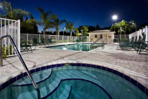 фото отеля Staybridge Suites Tampa East - Brandon