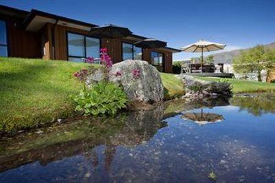 фото отеля Wanaka Springs Lodge