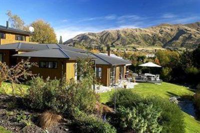 фото отеля Wanaka Springs Lodge