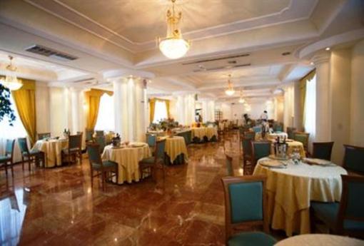 фото отеля Hotel Dei Platani Nola