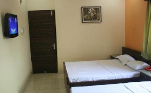 фото отеля Kings Crown Hotel