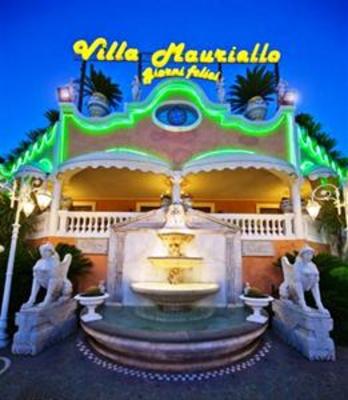 фото отеля Hotel Happy Days Giugliano in Campania