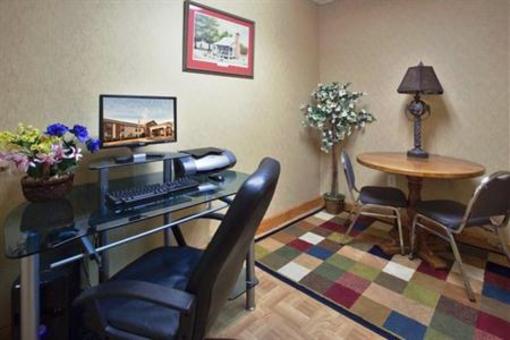 фото отеля Holiday Inn Express Plymouth (North Carolina)