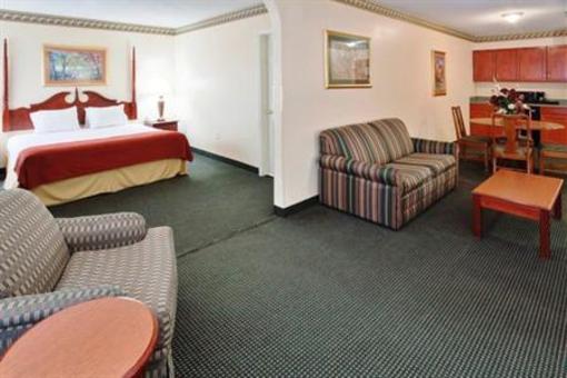 фото отеля Holiday Inn Express Plymouth (North Carolina)