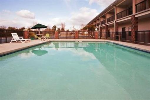 фото отеля Holiday Inn Express Plymouth (North Carolina)