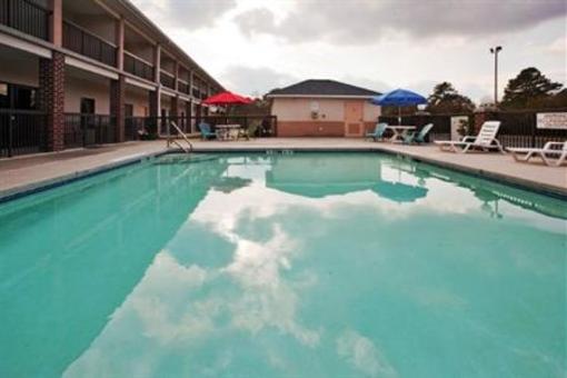 фото отеля Holiday Inn Express Plymouth (North Carolina)