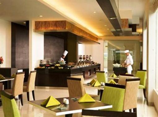 фото отеля Hotel Santika Bogor